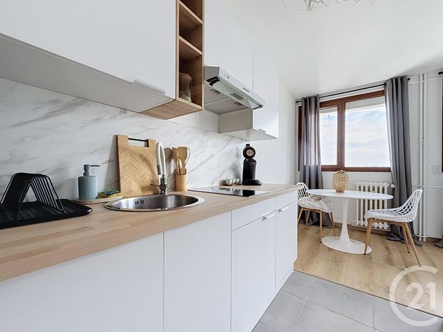 Appartement Studio à vendre - 1 pièce - 28.45 m2 - CHARTRES - 28 - CENTRE - Century 21 Maitrejean Immobilier