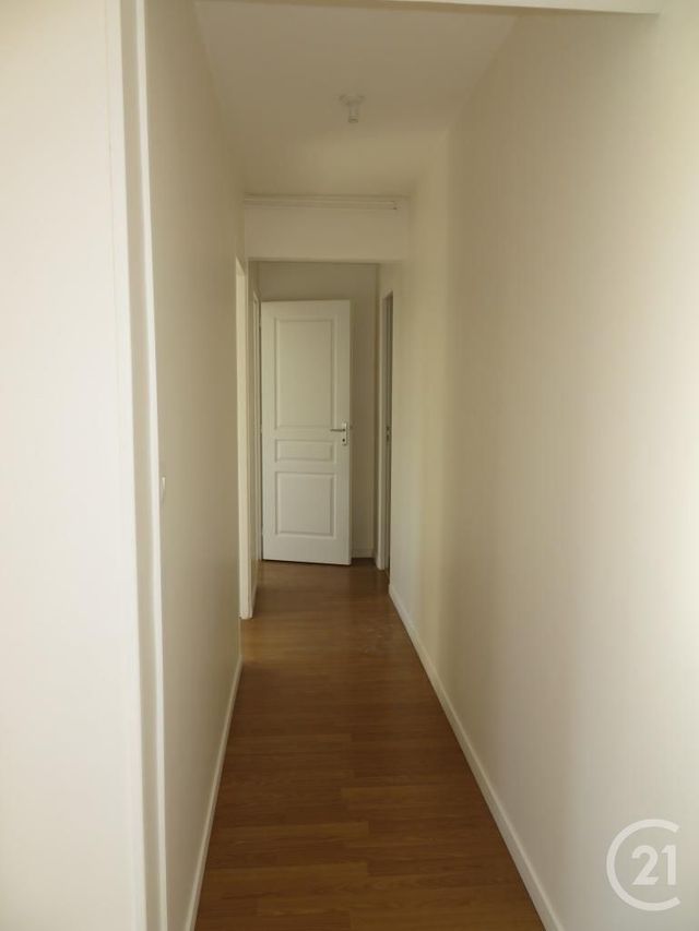 Appartement F3 à louer - 3 pièces - 52.78 m2 - CHARTRES - 28 - CENTRE - Century 21 Maitrejean Immobilier