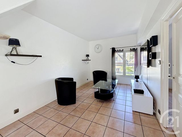 Appartement T3 à vendre - 3 pièces - 63.83 m2 - CHARTRES - 28 - CENTRE - Century 21 Maitrejean Immobilier