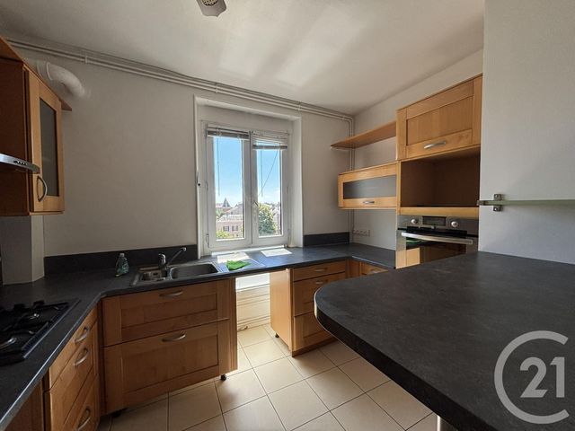 Appartement F3 à louer - 3 pièces - 77.65 m2 - CHARTRES - 28 - CENTRE - Century 21 Maitrejean Immobilier