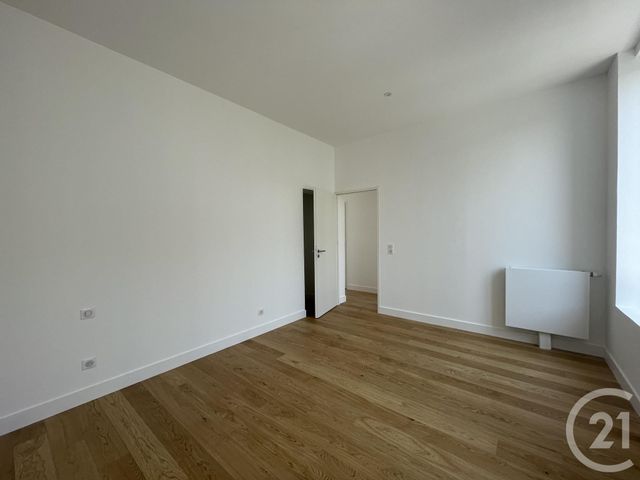 Appartement F5 à louer - 5 pièces - 107.22 m2 - CHARTRES - 28 - CENTRE - Century 21 Maitrejean Immobilier