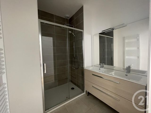 Appartement F5 à louer - 5 pièces - 107.22 m2 - CHARTRES - 28 - CENTRE - Century 21 Maitrejean Immobilier