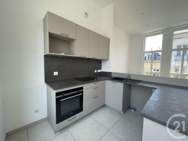 Appartement F5 à louer - 5 pièces - 107.22 m2 - CHARTRES - 28 - CENTRE - Century 21 Maitrejean Immobilier