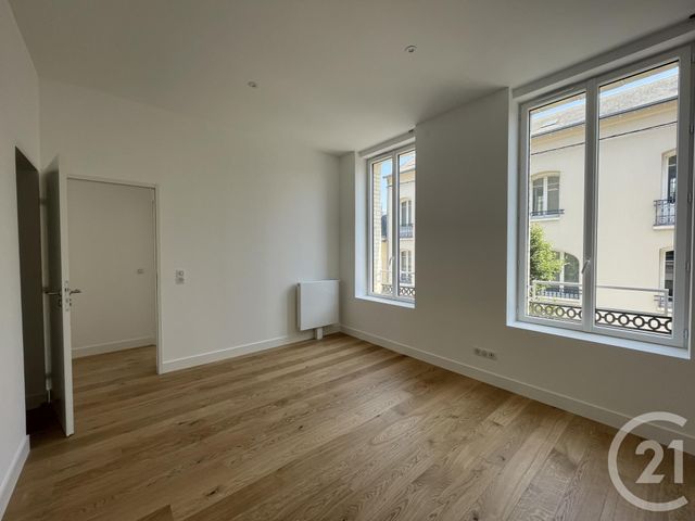 Appartement F5 à louer - 5 pièces - 107.22 m2 - CHARTRES - 28 - CENTRE - Century 21 Maitrejean Immobilier