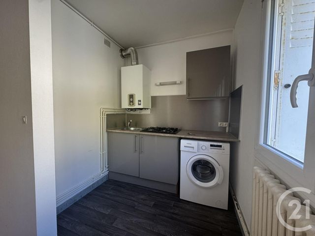 Appartement F2 à louer - 2 pièces - 48.52 m2 - CHARTRES - 28 - CENTRE - Century 21 Maitrejean Immobilier