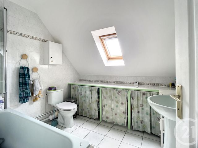 maison à vendre - 6 pièces - 115.0 m2 - ST GEORGES SUR EURE - 28 - CENTRE - Century 21 Maitrejean Immobilier