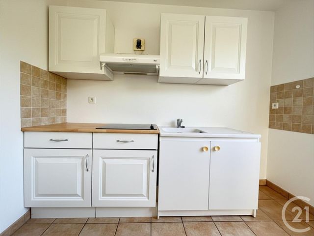 Appartement F2 à louer - 2 pièces - 56.13 m2 - CHARTRES - 28 - CENTRE - Century 21 Maitrejean Immobilier