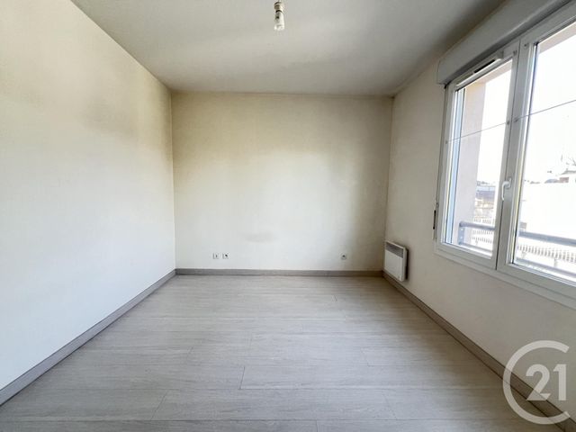 Appartement F2 à louer - 2 pièces - 56.13 m2 - CHARTRES - 28 - CENTRE - Century 21 Maitrejean Immobilier