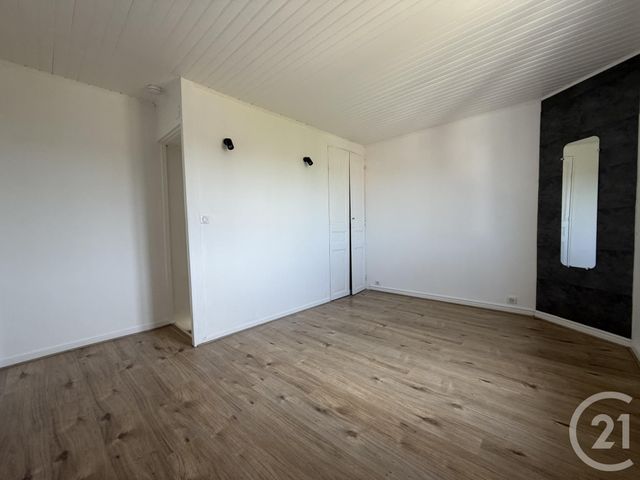 Appartement F2 à louer - 2 pièces - 37.65 m2 - MAINVILLIERS - 28 - CENTRE - Century 21 Maitrejean Immobilier