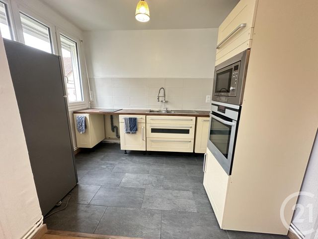 Appartement T2 à louer - 2 pièces - 44.19 m2 - CHARTRES - 28 - CENTRE - Century 21 Maitrejean Immobilier