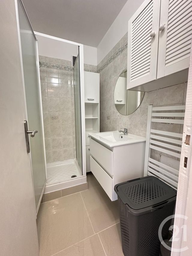 Appartement T2 à louer - 2 pièces - 44.19 m2 - CHARTRES - 28 - CENTRE - Century 21 Maitrejean Immobilier