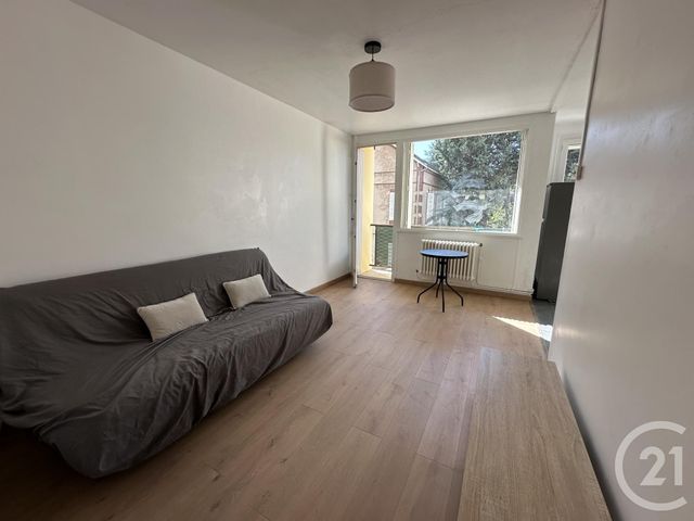 Appartement T2 à louer - 2 pièces - 44.19 m2 - CHARTRES - 28 - CENTRE - Century 21 Maitrejean Immobilier