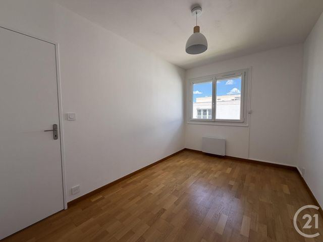 Appartement F2 à louer - 2 pièces - 50.44 m2 - CHARTRES - 28 - CENTRE - Century 21 Maitrejean Immobilier