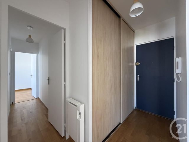 Appartement F2 à louer - 2 pièces - 50.44 m2 - CHARTRES - 28 - CENTRE - Century 21 Maitrejean Immobilier
