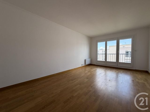Appartement F2 à louer - 2 pièces - 50.44 m2 - CHARTRES - 28 - CENTRE - Century 21 Maitrejean Immobilier