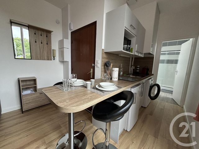 Appartement F1 à louer - 1 pièce - 23.82 m2 - CHARTRES - 28 - CENTRE - Century 21 Maitrejean Immobilier