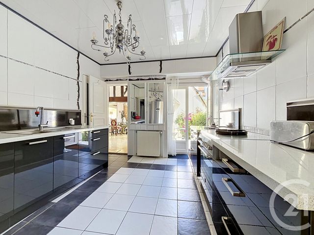 maison à vendre - 12 pièces - 436.01 m2 - CHARTRES - 28 - CENTRE - Century 21 Maitrejean Immobilier