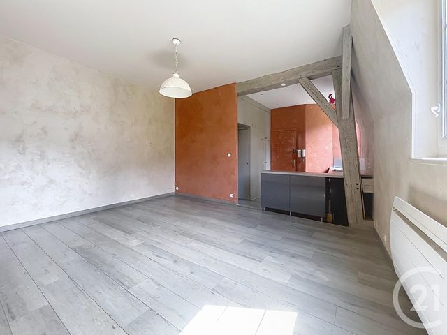Appartement Studio à vendre - 1 pièce - 28.23 m2 - CHARTRES - 28 - CENTRE - Century 21 Maitrejean Immobilier