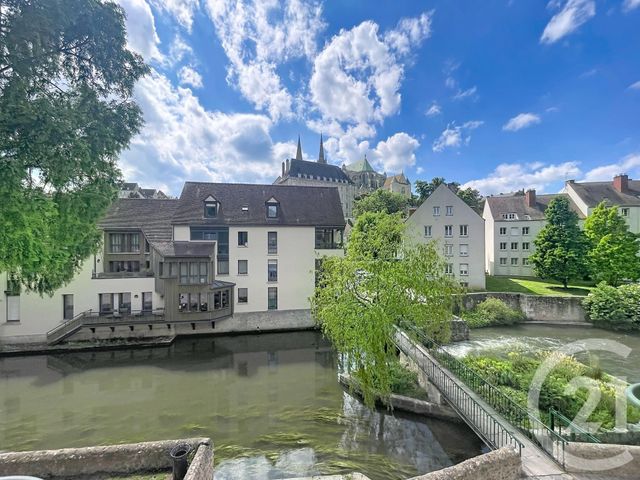Appartement Studio à vendre - 1 pièce - 28.23 m2 - CHARTRES - 28 - CENTRE - Century 21 Maitrejean Immobilier
