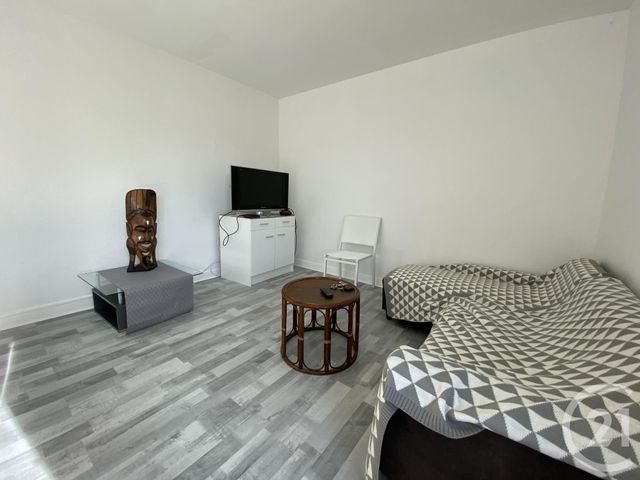 Appartement F2 à louer - 2 pièces - 51.12 m2 - LUCE - 28 - CENTRE - Century 21 Maitrejean Immobilier