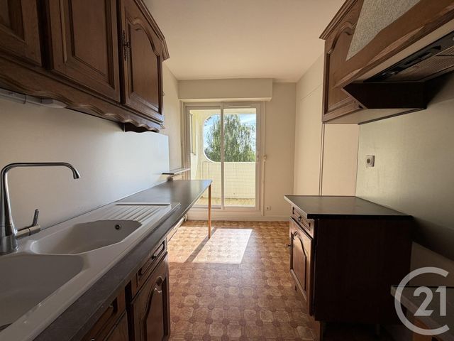 Appartement F3 à louer - 3 pièces - 64.81 m2 - CHARTRES - 28 - CENTRE - Century 21 Maitrejean Immobilier