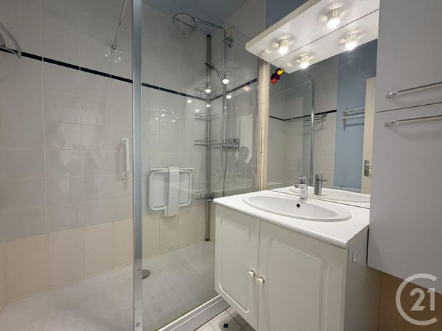 Appartement F3 à louer - 3 pièces - 64.81 m2 - CHARTRES - 28 - CENTRE - Century 21 Maitrejean Immobilier