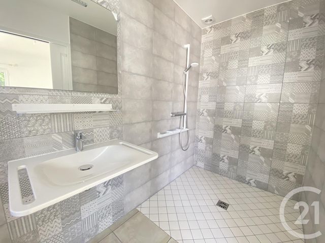 maison à louer - 5 pièces - 74.39 m2 - CHARTRES - 28 - CENTRE - Century 21 Maitrejean Immobilier