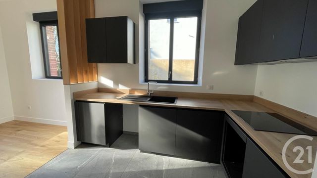 Appartement F5 à vendre - 6 pièces - 132.0 m2 - CHARTRES - 28 - CENTRE - Century 21 Maitrejean Immobilier