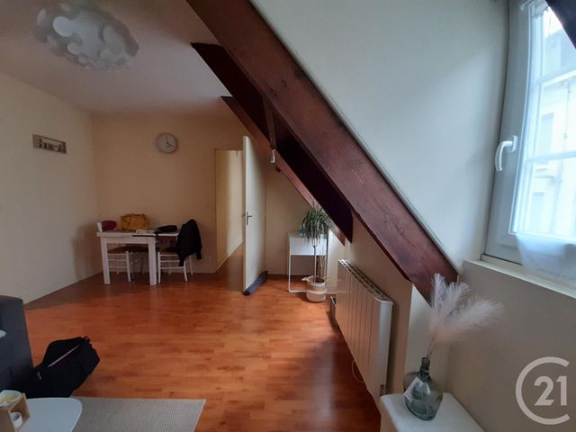 Appartement F1 à louer - 1 pièce - 25.55 m2 - CHARTRES - 28 - CENTRE - Century 21 Maitrejean Immobilier