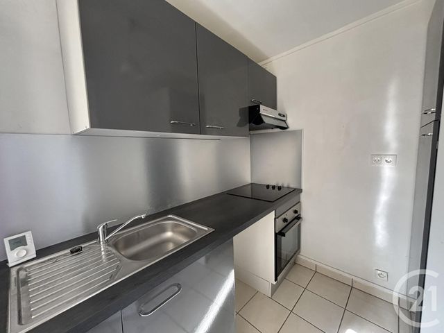 Appartement F3 à louer - 3 pièces - 75.86 m2 - CHARTRES - 28 - CENTRE - Century 21 Maitrejean Immobilier