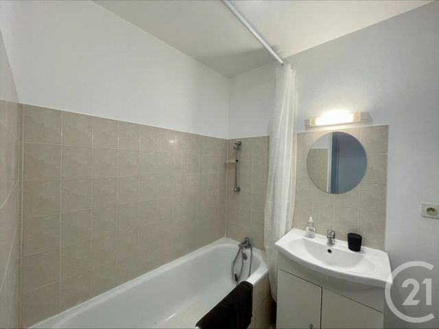 Appartement F2 à louer - 2 pièces - 34.23 m2 - CHARTRES - 28 - CENTRE - Century 21 Maitrejean Immobilier