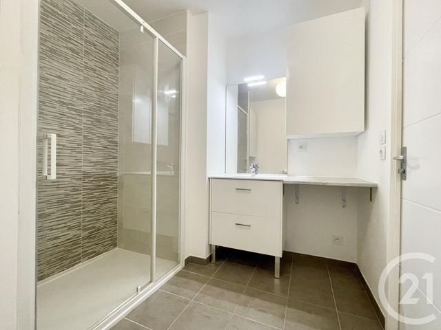 Appartement T2 à louer - 2 pièces - 40.63 m2 - CHARTRES - 28 - CENTRE - Century 21 Maitrejean Immobilier