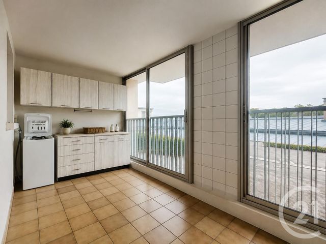 Appartement T3 à vendre - 3 pièces - 65.87 m2 - CHARTRES - 28 - CENTRE - Century 21 Maitrejean Immobilier