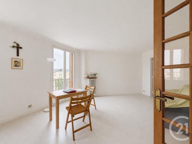 Appartement T3 à vendre - 3 pièces - 65.87 m2 - CHARTRES - 28 - CENTRE - Century 21 Maitrejean Immobilier