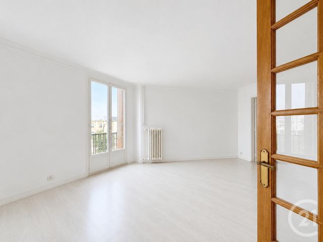 Appartement T3 à vendre - 3 pièces - 65.87 m2 - CHARTRES - 28 - CENTRE - Century 21 Maitrejean Immobilier