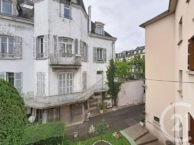 Appartement T3 à vendre - 3 pièces - 65.87 m2 - CHARTRES - 28 - CENTRE - Century 21 Maitrejean Immobilier