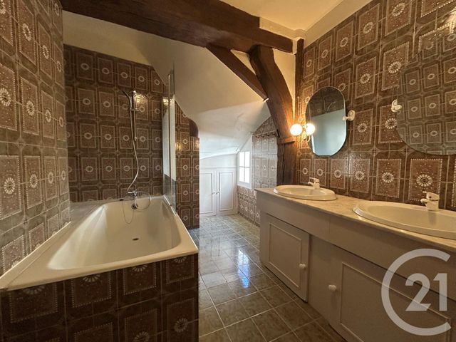 Appartement F5 à louer - 5 pièces - 108.0 m2 - CHARTRES - 28 - CENTRE - Century 21 Maitrejean Immobilier