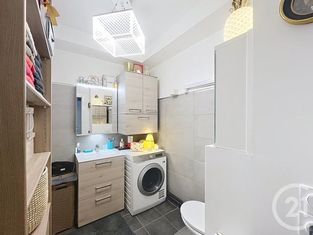 Appartement F1 à vendre - 1 pièce - 26.0 m2 - CHARTRES - 28 - CENTRE - Century 21 Maitrejean Immobilier