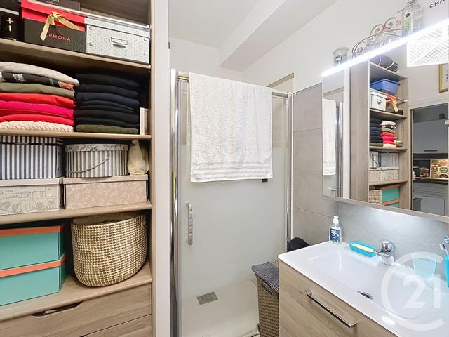 Appartement F1 à vendre - 1 pièce - 26.0 m2 - CHARTRES - 28 - CENTRE - Century 21 Maitrejean Immobilier