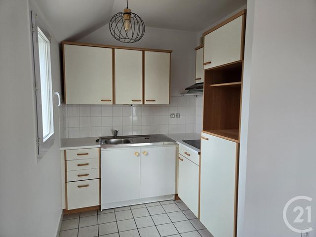 Appartement T2 à louer - 2 pièces - 44.62 m2 - CHARTRES - 28 - CENTRE - Century 21 Maitrejean Immobilier