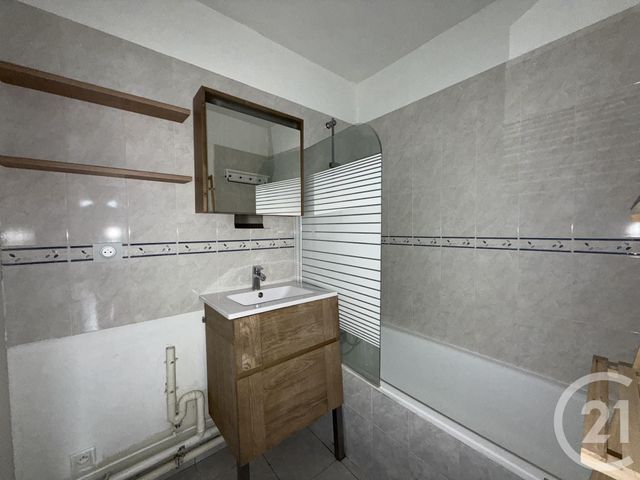 Appartement F3 à louer - 3 pièces - 72.24 m2 - CHARTRES - 28 - CENTRE - Century 21 Maitrejean Immobilier