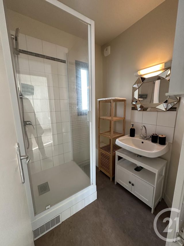 Appartement T2 à louer - 2 pièces - 43.99 m2 - CHARTRES - 28 - CENTRE - Century 21 Maitrejean Immobilier