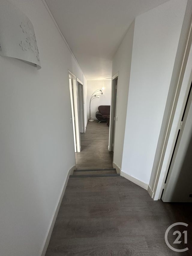 Appartement T2 à louer - 2 pièces - 43.99 m2 - CHARTRES - 28 - CENTRE - Century 21 Maitrejean Immobilier
