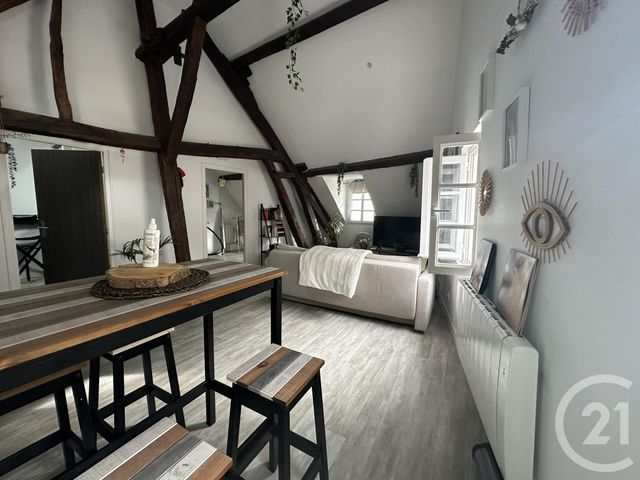 Appartement T3 à louer - 3 pièces - 63.13 m2 - CHARTRES - 28 - CENTRE - Century 21 Maitrejean Immobilier