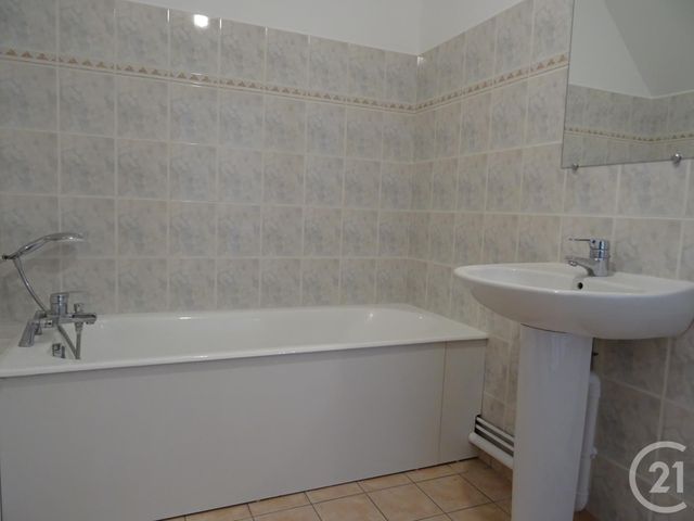 maison à louer - 5 pièces - 124.99 m2 - LUISANT - 28 - CENTRE - Century 21 Maitrejean Immobilier