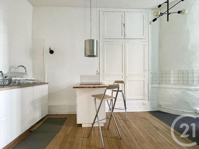 Appartement F2 à louer - 2 pièces - 45.4 m2 - CHARTRES - 28 - CENTRE - Century 21 Maitrejean Immobilier