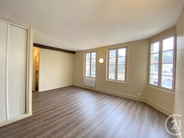 Appartement F2 à louer - 2 pièces - 38.32 m2 - CHARTRES - 28 - CENTRE - Century 21 Maitrejean Immobilier