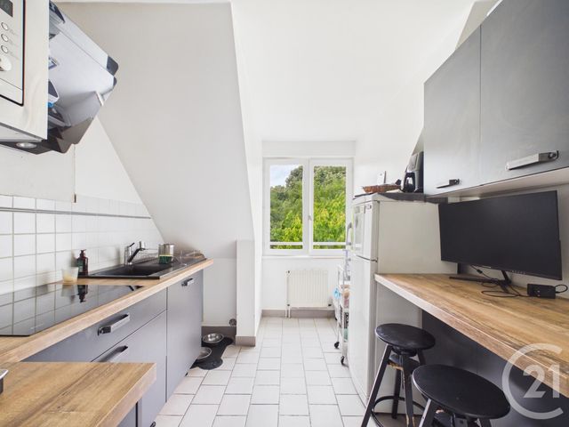 Appartement F1 bis à vendre - 2 pièces - 36.0 m2 - CHARTRES - 28 - CENTRE - Century 21 Maitrejean Immobilier