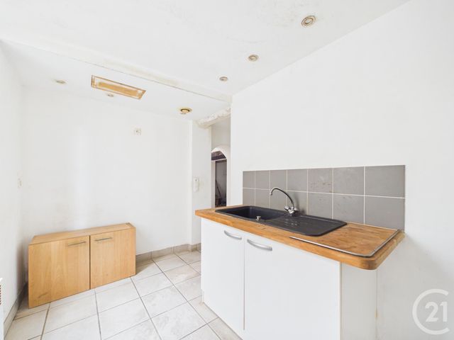 Appartement F2 à vendre - 3 pièces - 63.67 m2 - CHARTRES - 28 - CENTRE - Century 21 Maitrejean Immobilier