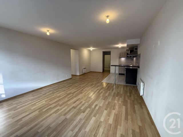 Appartement F2 à louer - 2 pièces - 71.75 m2 - CHARTRES - 28 - CENTRE - Century 21 Maitrejean Immobilier